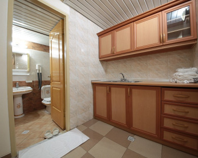 Shiraz-Eram-04.jpg