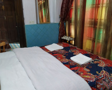 Shiraz-Golshan-5.jpg