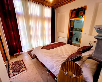 Shiraz-Saran-12.jpg