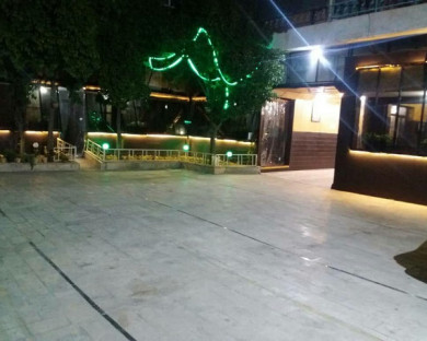 Shiraz-Zand-01.jpg