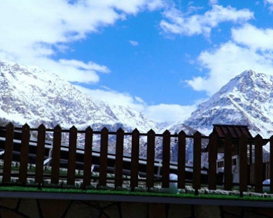 Sisakht-Daldena-08.jpg