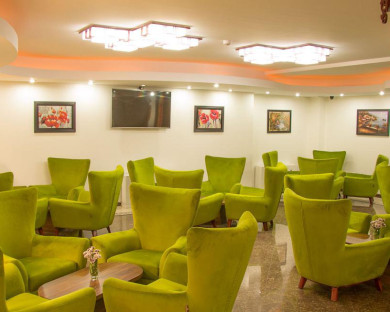 مهمانپذیر جاده ابریشم تهران 8