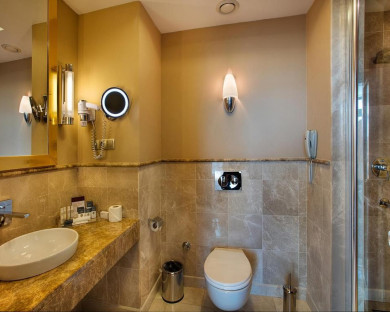 هتل دابل تری بای هیلتون (DoubleTree by Hilton) وان 19