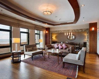 هتل دابل تری بای هیلتون (DoubleTree by Hilton) وان 21