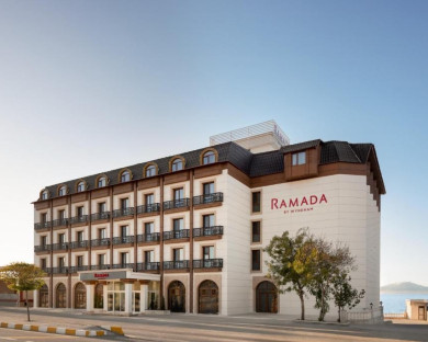 هتل رامادا (Ramada) وان