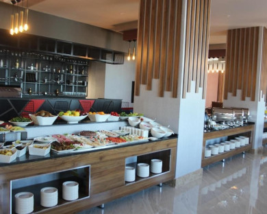هتل رامادا (Ramada) وان 12