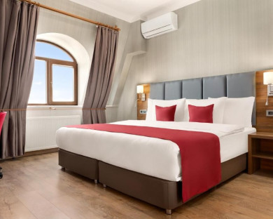 هتل رامادا (Ramada) وان 5