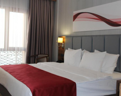 هتل رامادا (Ramada) وان 6