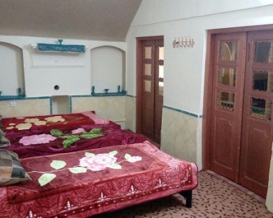 اقامتگاه بومگردی راچینه یزد 4