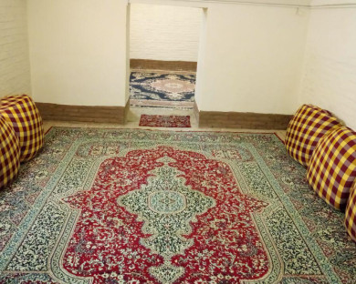 اقامتگاه بومگردی اوروزا یزد 13