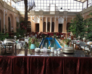 Yazd-SonnatiAdibOlMamalek-14.jpg
