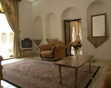 Yazd-SonnatiAdibOlMamalek-24.jpg