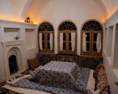 اقامتگاه بومگردی خانه باغ شاکر آران و بیدگل 4