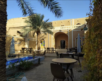 اقامتگاه بومگردی عمارت شاطر اردکان