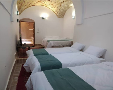 اقامتگاه بومگردی عمارت شاطر اردکان 4