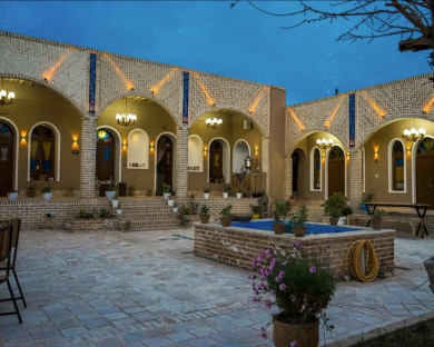 اقامتگاه بومگردی عمارت مهاجر خرقان بسطام