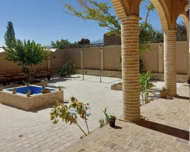 اقامتگاه بومگردی عمارت مهاجر خرقان بسطام 6