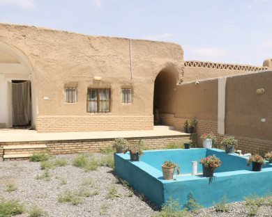 اقامتگاه بومگردی خانه کله دامغان 1