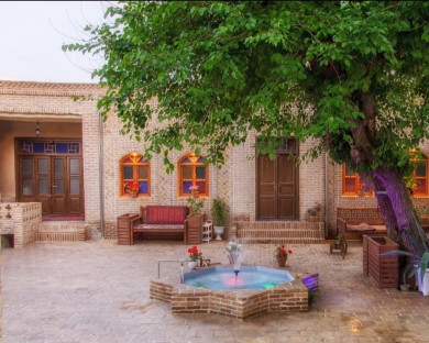 اقامتگاه سنتی عمارت خورشید پردیسان درگز 1
