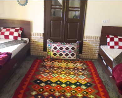اقامتگاه سنتی عمارت خورشید پردیسان درگز 4