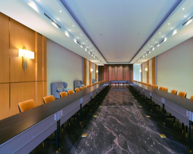 هتل رومی (Rumi) دوشنبه 16