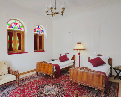 اقامتگاه بومگردی عمارت تاریخی دلگشا اصفهان 3
