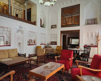 اقامتگاه بومگردی عمارت تاریخی دلگشا اصفهان 7