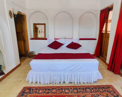 اقامتگاه بومگردی عمارت تاریخی دلگشا اصفهان 8