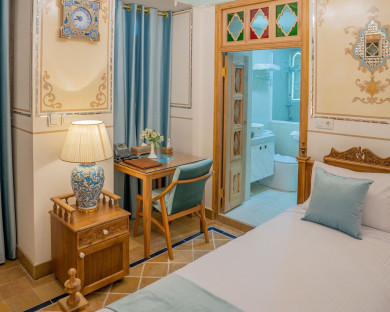 اقامتگاه سنتی ایزدی اصفهان 12