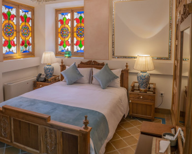 اقامتگاه سنتی ایزدی اصفهان 17