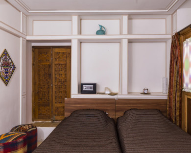 اقامتگاه سنتی کیانپور اصفهان 16