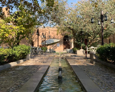 هتل بوتیک قهرمانی قزوین