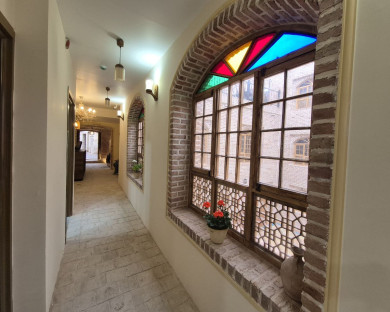 اقامتگاه سنتی خانه یار قزوین 2