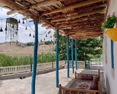 اقامتگاه بومگردی یادگار پدری قلعه نو کلات 1