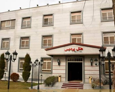 karaj-pardis-11.jpg