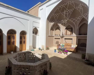 اقامتگاه سنتی دلنواز کاشان