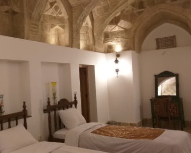 اقامتگاه سنتی دلنواز کاشان 19