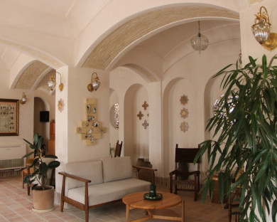 kashan-emaratbalaban-2.jpg