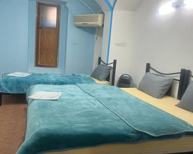 اقامتگاه سنتی صادقی کاشان 12