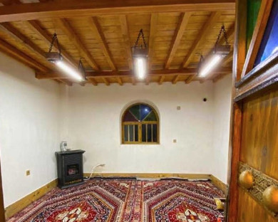 اقامتگاه بومگردی کلبه مادر جان کازرون 8