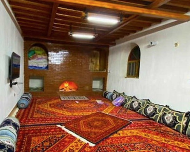 اقامتگاه بومگردی کلبه مادر جان کازرون 6