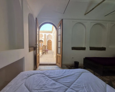 اقامتگاه بومگردی خانه خاتون کرمان 16