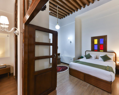 اقامتگاه سنتی آریانا مهر کرمانشاه 24