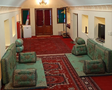 اقامتگاه سنتی مونگ خرم آباد 9