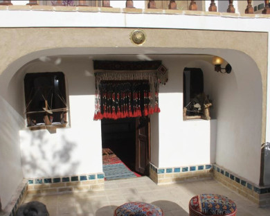 اقامتگاه سنتی سرای ایل سنگسر مهدی شهر 2