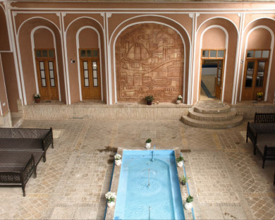 هتل سنتی گلشن میبد 2