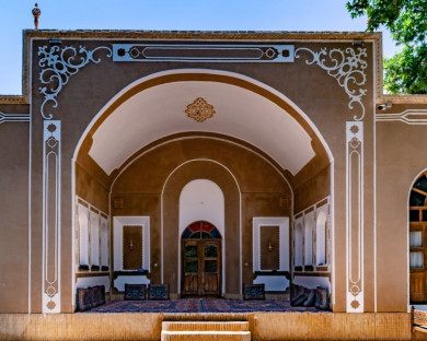 meybod-khoshnevisgarden-1.jpg