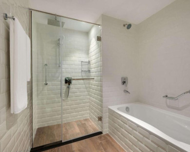 هتل ویندهام گاردن الخویر (Wyndham Garden Al Khuwair) مسقط 26