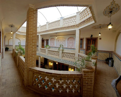 اقامتگاه بومگردی دیاوا نطنز 10