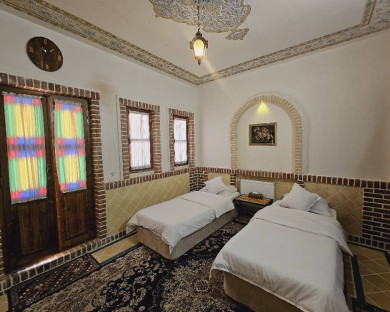 اقامتگاه بومگردی دیاوا نطنز 7